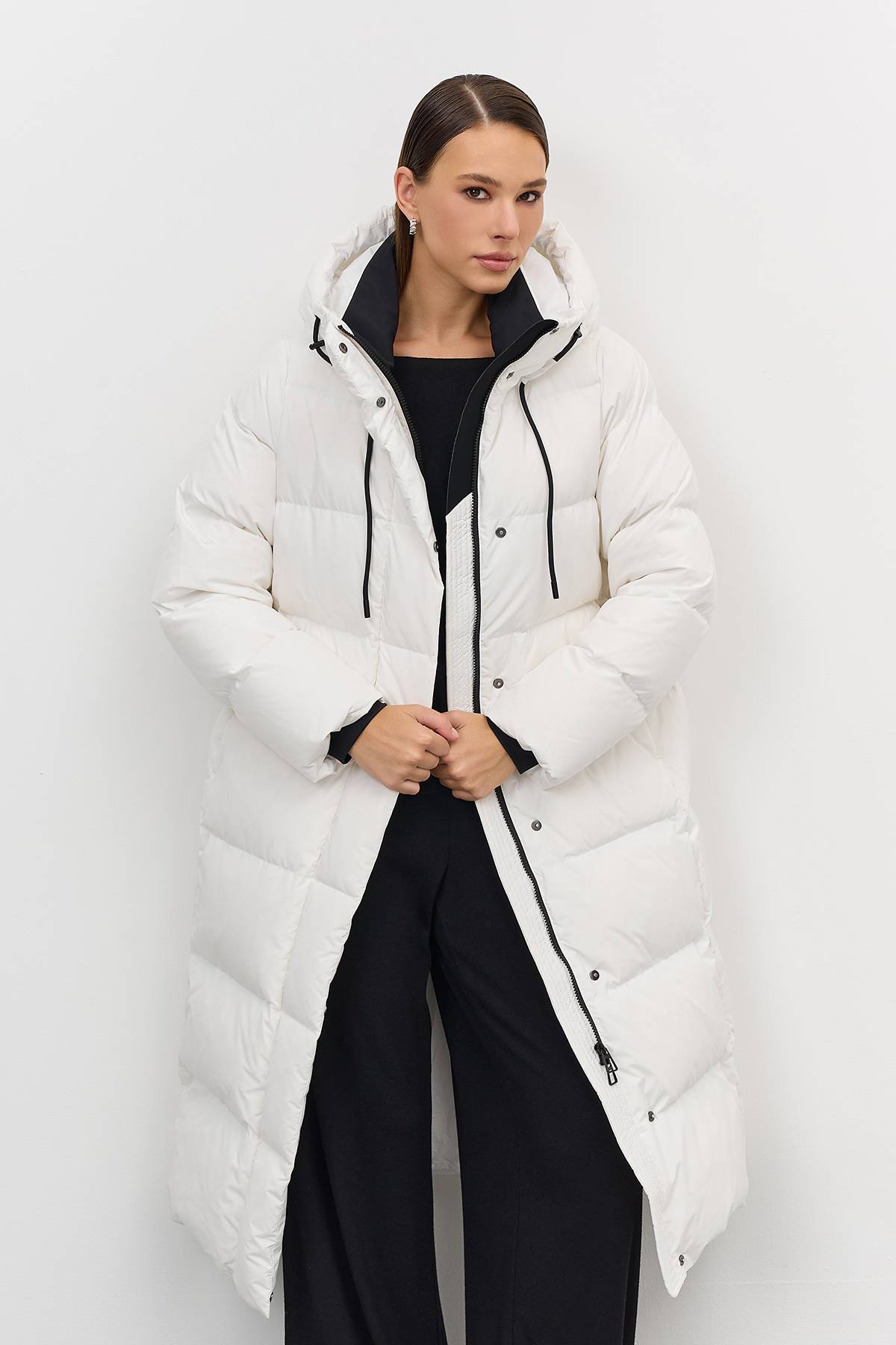 Лимитированная серия белый длинный пуховик на натуральном утеплителе и палантин, 46