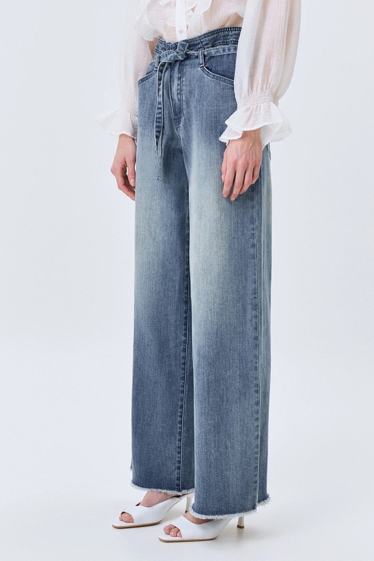 Широкие джинсы в стиле "Бохо", 52