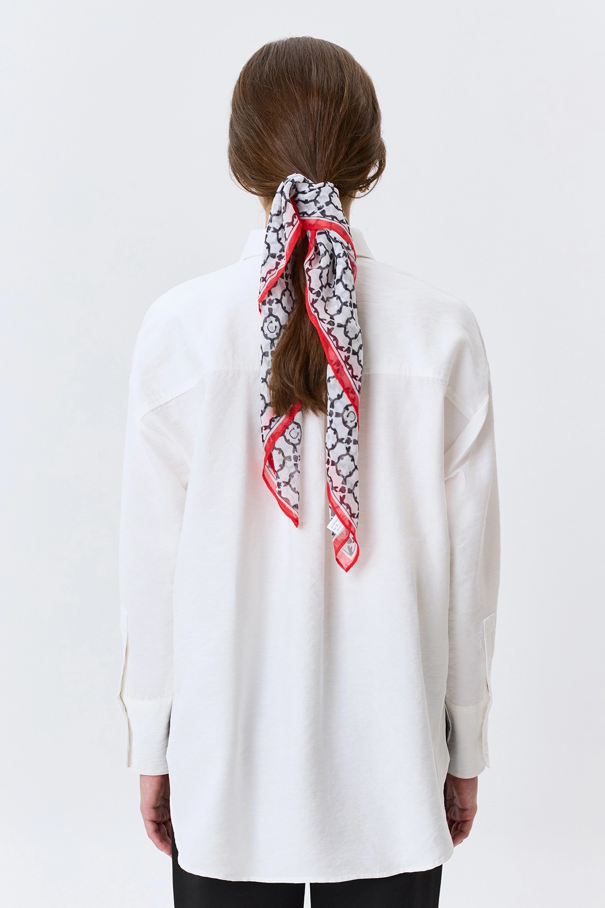 Классическая блузка из вискозы, 40