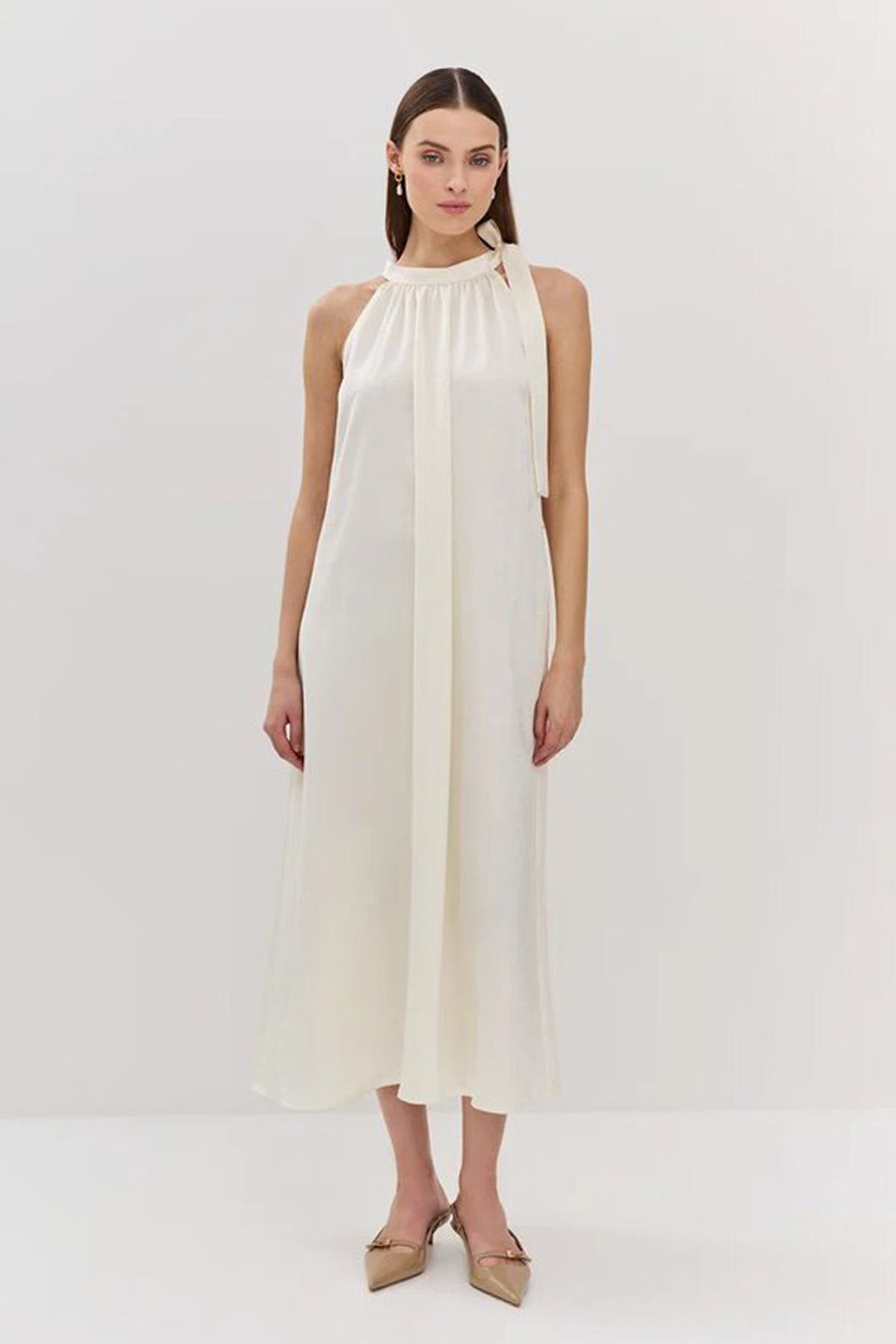 Платье миди с боковыми карманами в молочном цвете, 46р