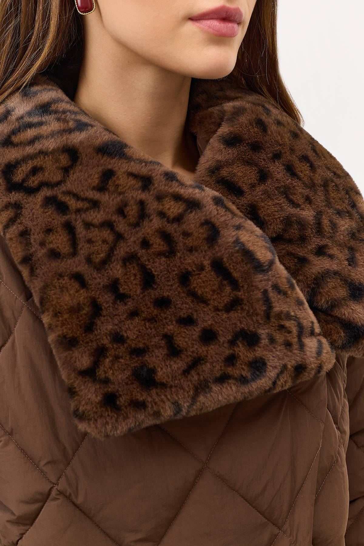 Лимитированная серия коричневое пальто с палантином, 44