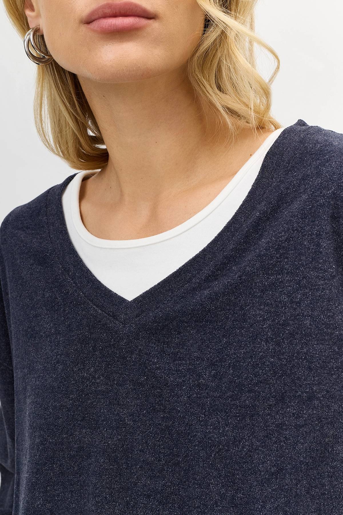 Лимитированная серия темно-синий джемпер с палантином, 48