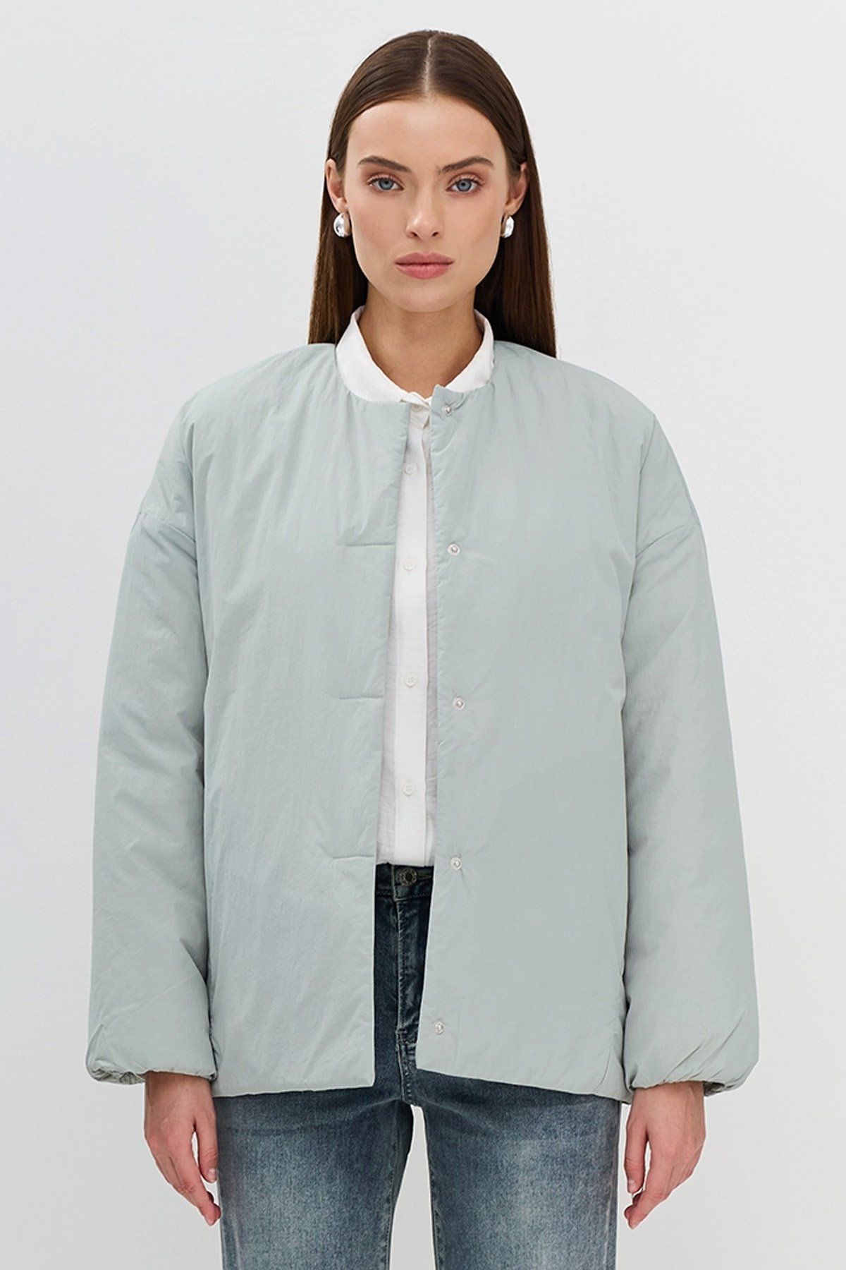 Куртка в голубом цвете без капюшона с утеплителем, 50р