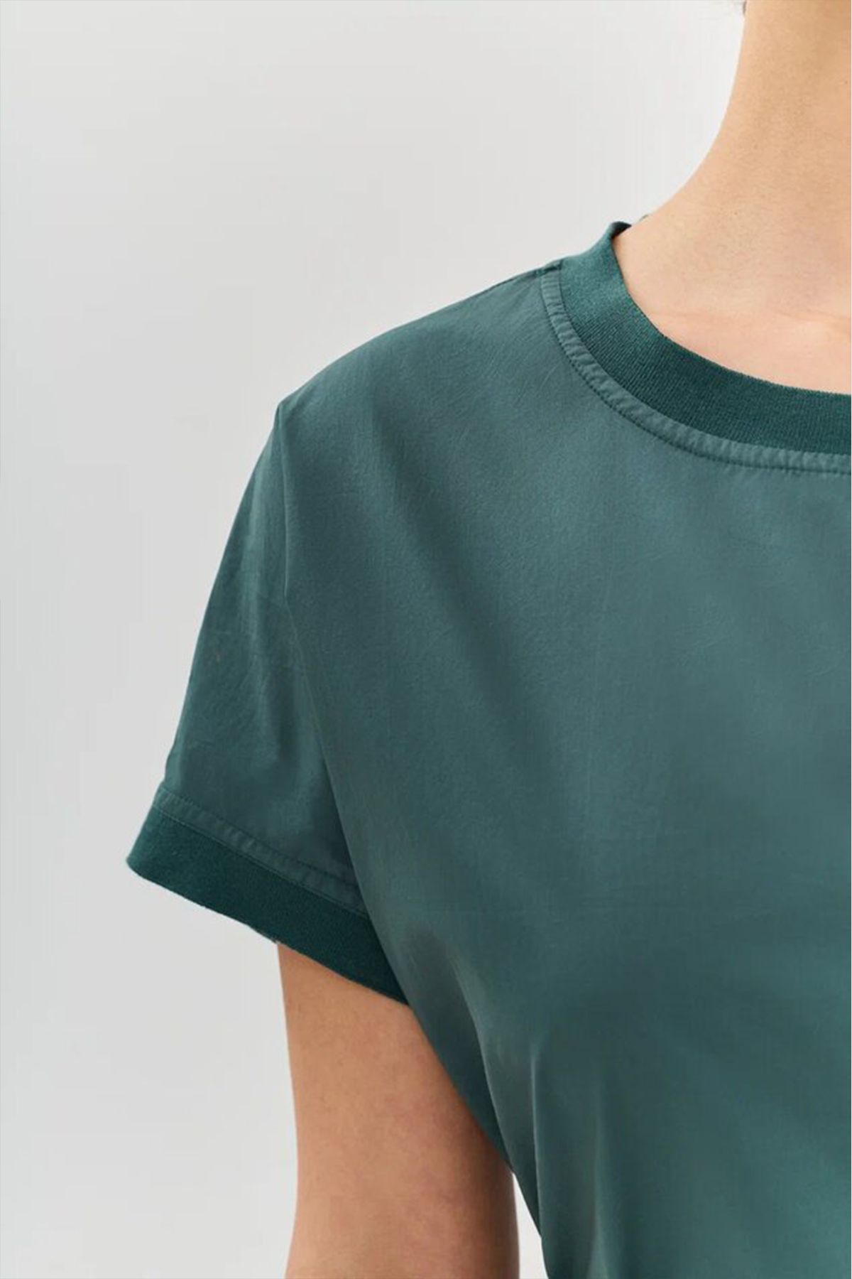 Платье из хлопка с поясом в графитовом цвете, 42р