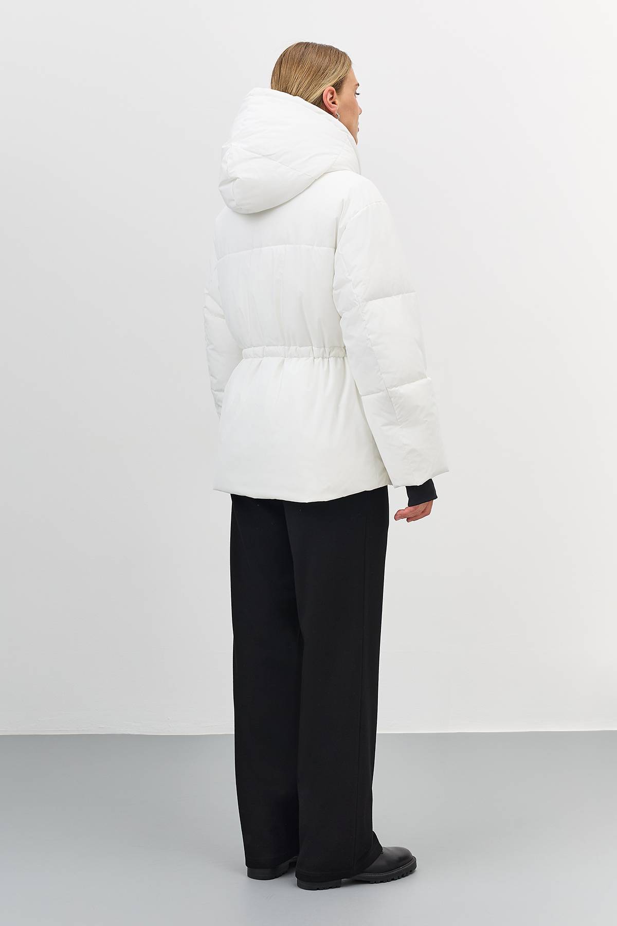 Лимитированная серия Куртка с манишкой в спортивном стилес палантином, 40