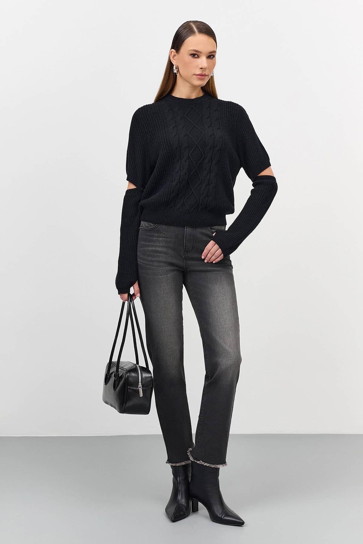 Лимитированная серия свитер со съемными рукавами и ремень, 40