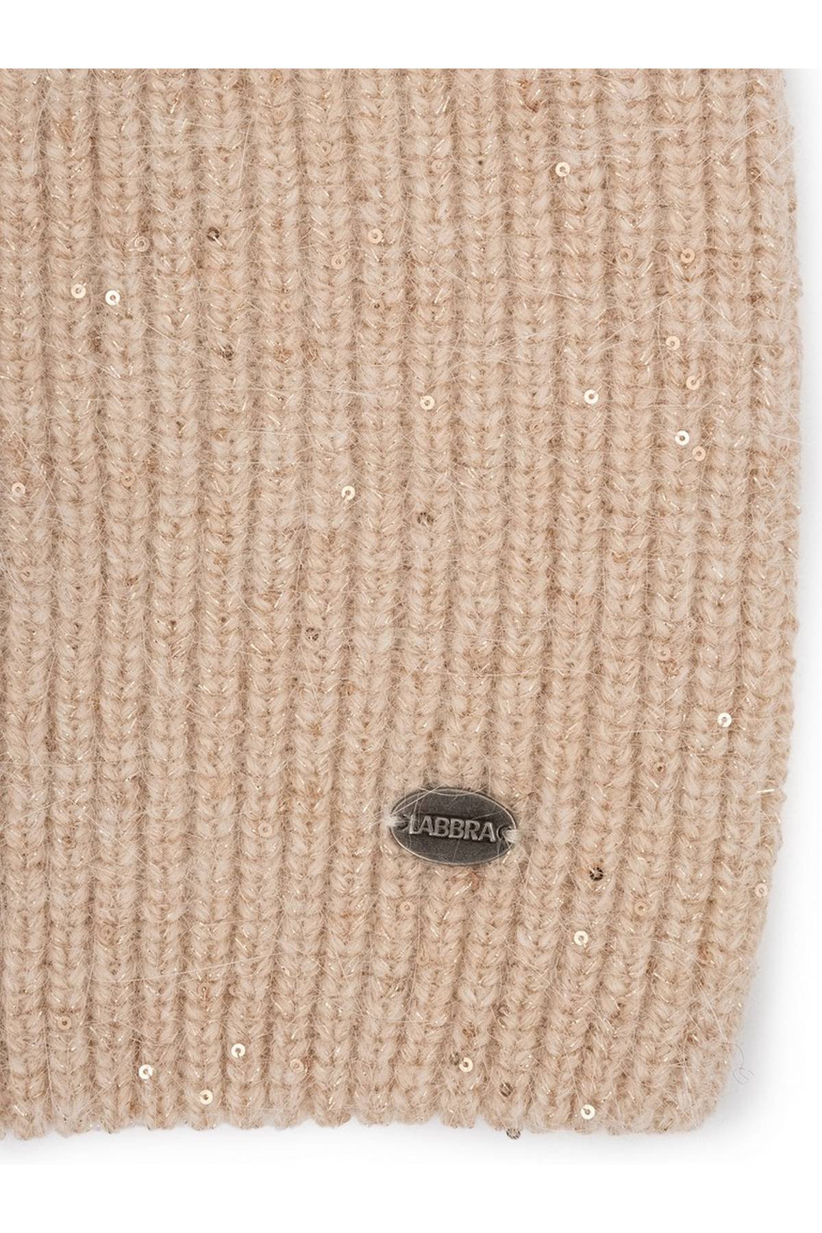 Шапка бежевая, One