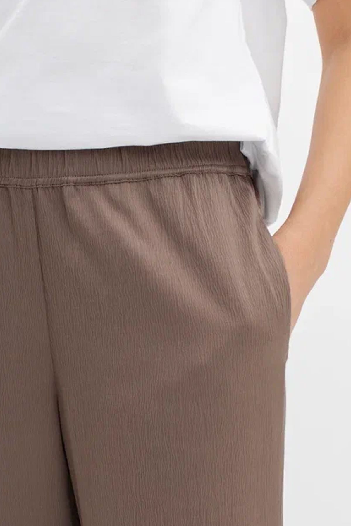 Сатиновые брюки на резинке по талии, 42р