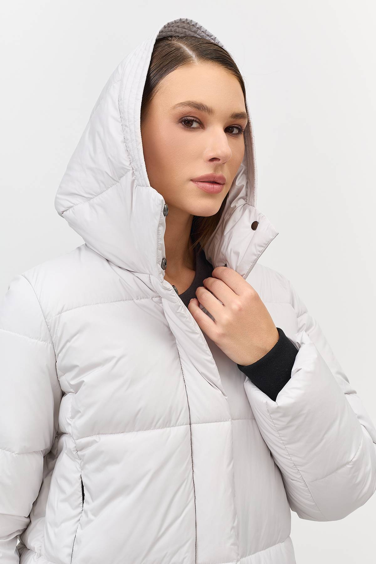 Лимитированная серия светлая удлиненная куртка с трикотажными манжетами с палантином, 42