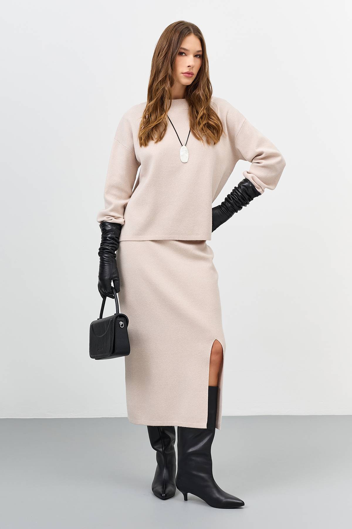 Свободный свитер с ангорой, 50