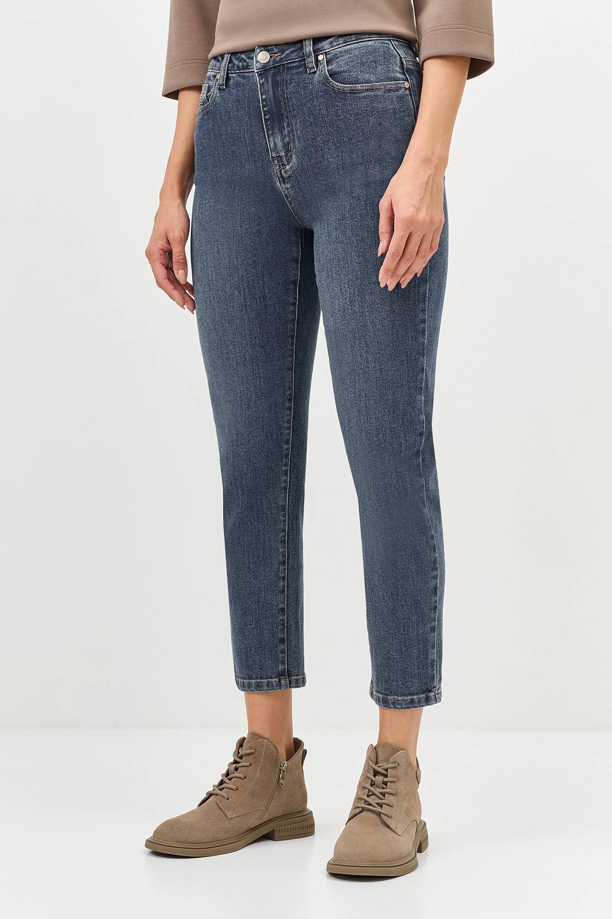 Джинсы SlimFit с вышивкой, 40