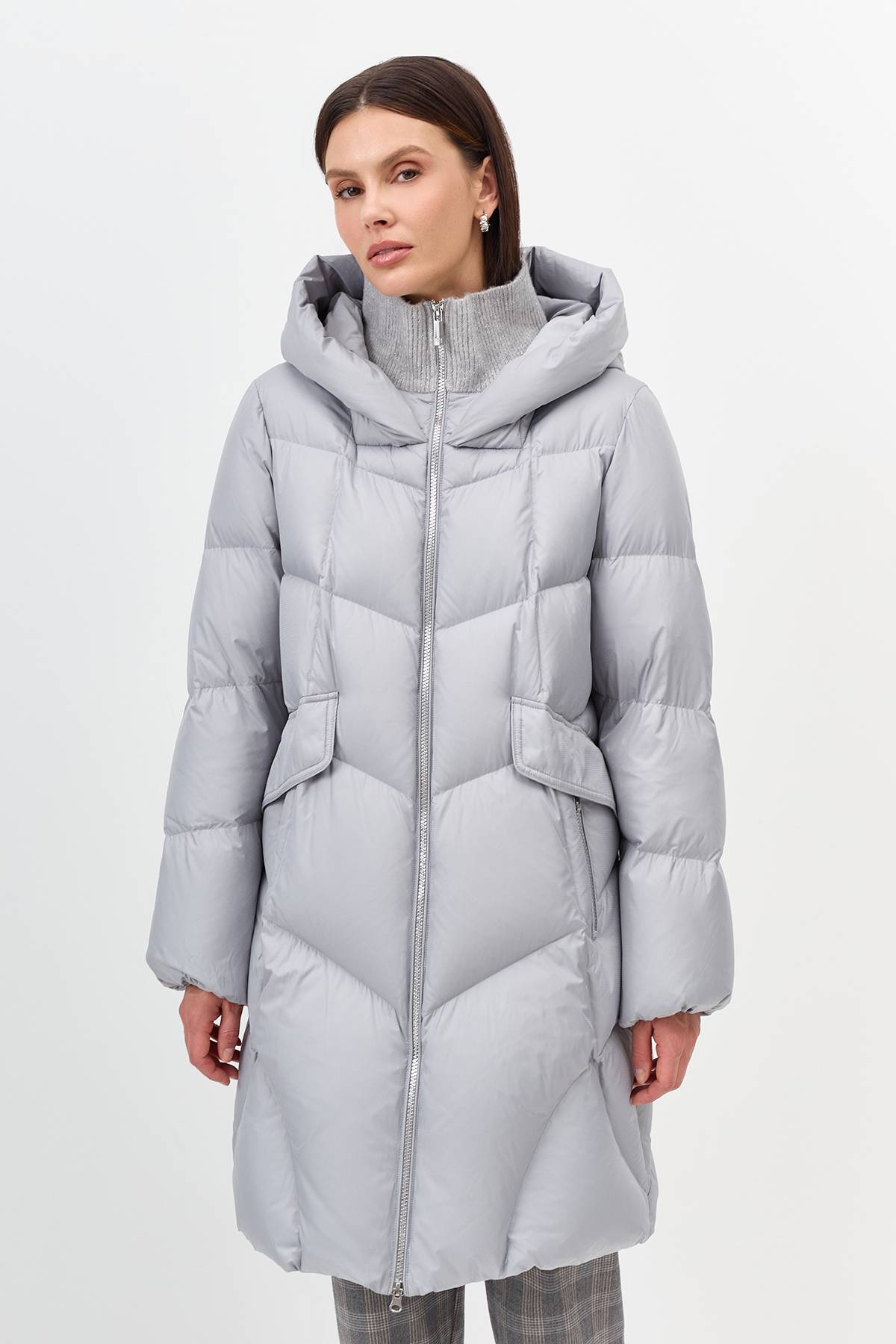 Лимитированная серия объемный пуховик с фигурной стежкой с палантином, 40