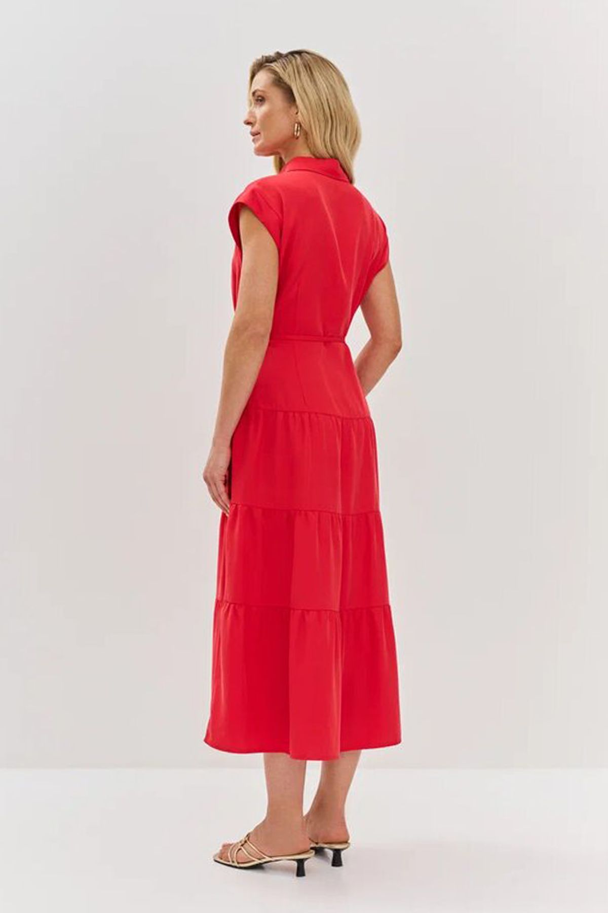 Ярусное платье красного цвета со шнурком на талии, 42р