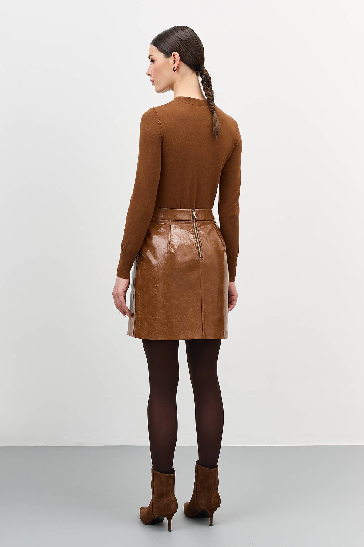 Мини-юбка из экокожи, 40