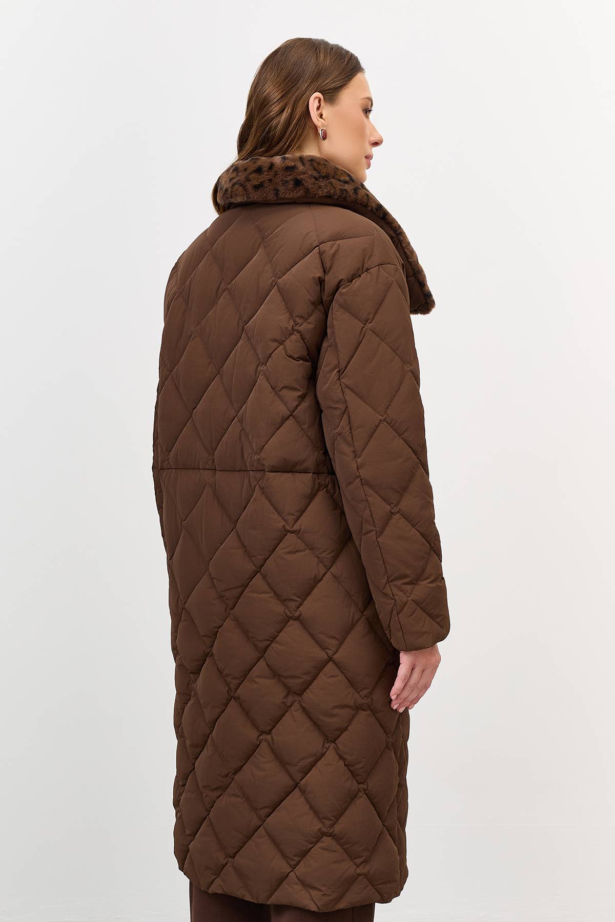 Лимитированная серия коричневое пальто с палантином, 44