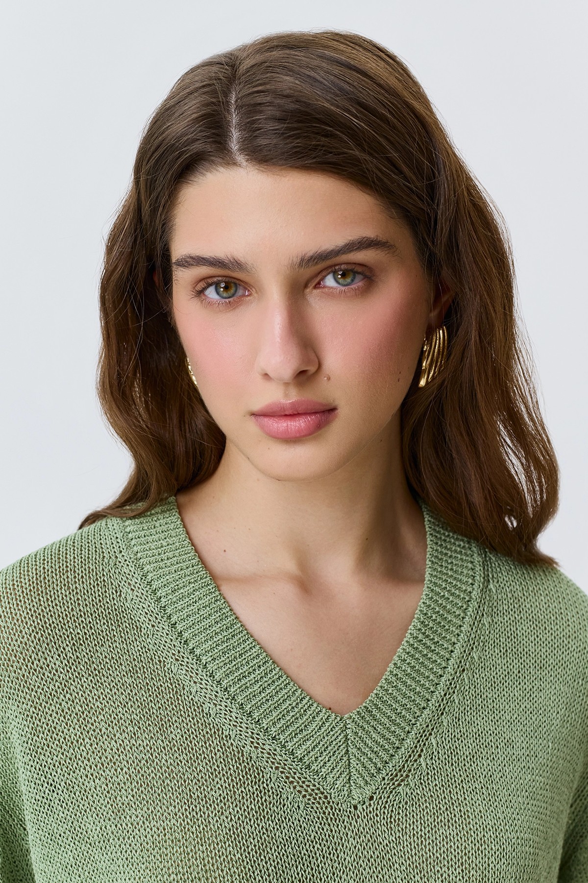 Свободный джемпер из фактурной пряжи, 46