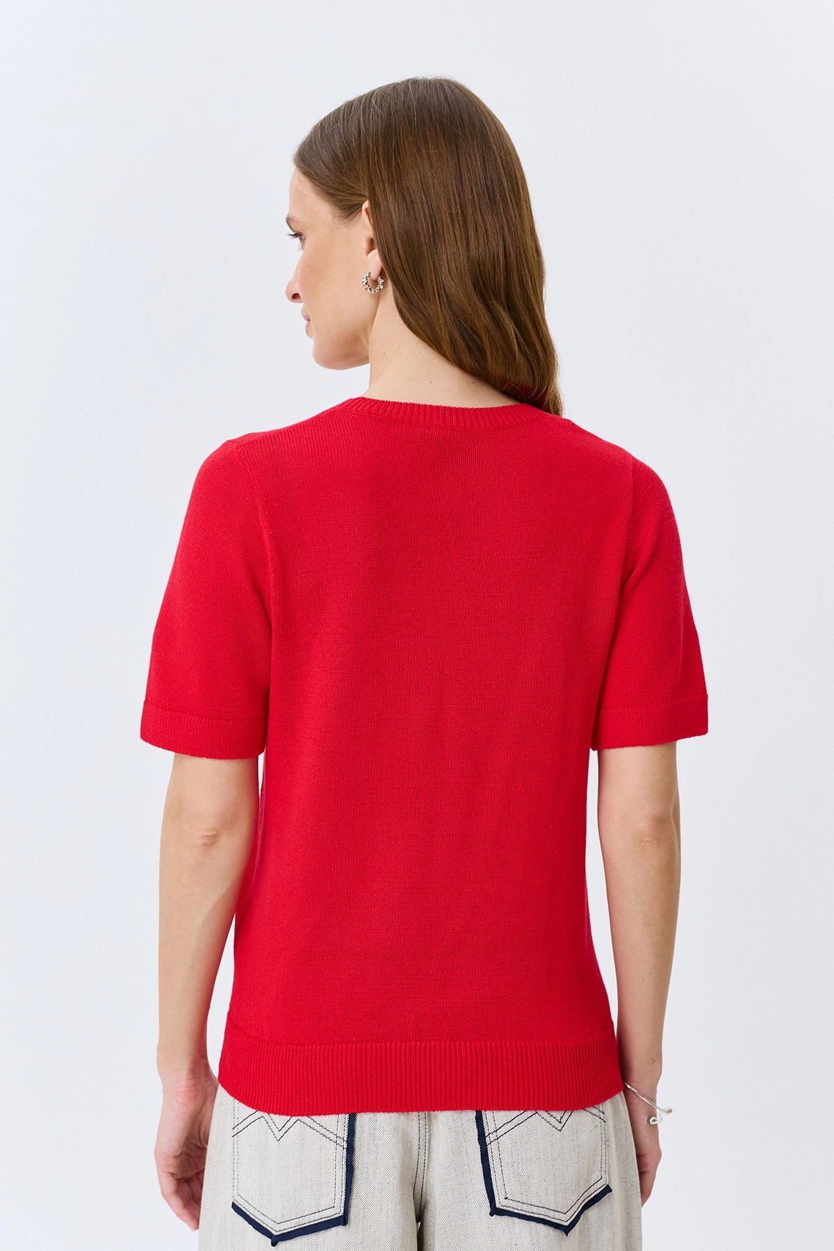 Яркий джемпер из района, 46